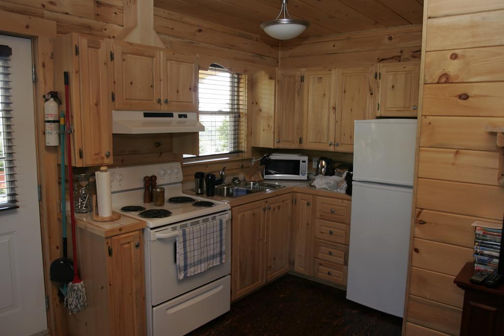 Pirates Haven Atv Friendly Rv Park, Chalets & Adventures Hotel Robinsons Exterior photo